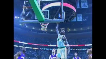 Kevin Garnett Puts On a Show 