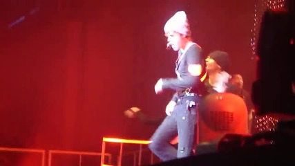 Justin Bieber - Somebody To Love live in Moline 02.07.2010