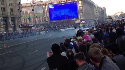 Soviet Volga Street Drift and Burnout