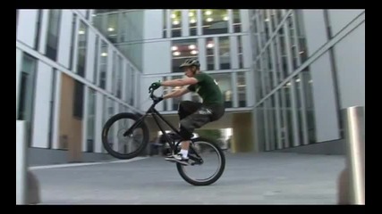 Danny Macaskill -next level street trials