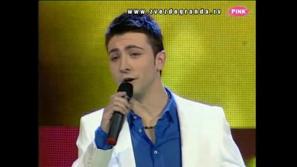 Stefan Petrusic - Jesen u mom sokaku ( Zvezde Granda 2010/2011 )
