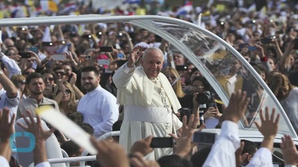 Italy's Heat Wave Drags On And On; Pope Hails Brave Crowd Who Turned Out to See Him