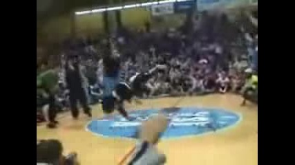 Insane Extreme Breakdancing - Best in the World
