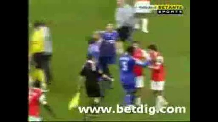 Arsenal fights 2008 