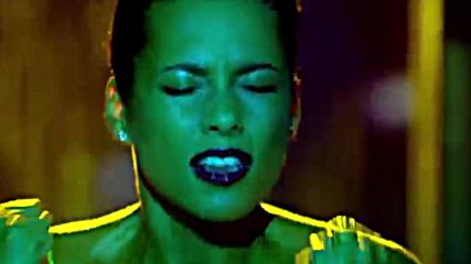 Alicia Keys - Girl On Fire