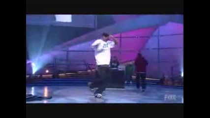 Chris Brown - Gimme That Live