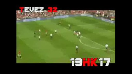 Carlos Tevez - 32