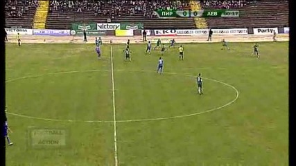 Football bg action добро изпълнение на Даниел Пеев срещу Левски 