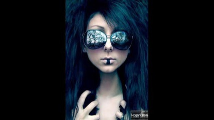 Hous[e]xclusive