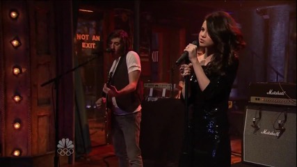 Selena Gomez - Naturally - 02.12.10 (late Night With Jimmy Fallon) Live 