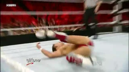 Sheamus Brogue Kicks Daniel Bryan in mid-air