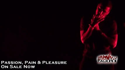 Trey Songz Massages A Fan & Simulates Sex On Stage 