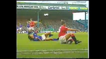 Roy Keane tackle on Neil Pointon 
