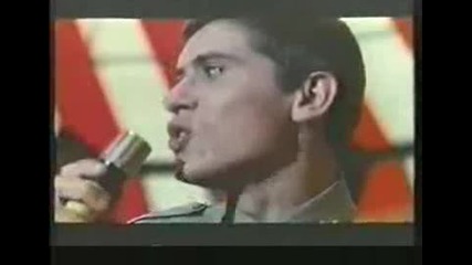 Gianni Morandi - La Fisarmonica (превод)