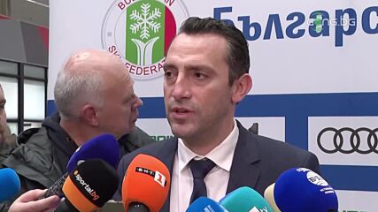Министър Пешев към Тервел Замфиров: Благодаря ти за емоциите!