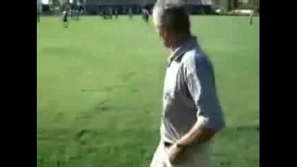 Treniora na otbora poludqva...neznae kakvo da pravi 