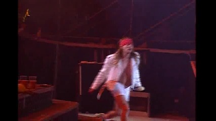 Guns N Roses - Paradise City Live In Tokyo