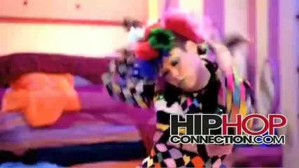 New 2010 Rihanna Ft David Guetta - Who s That Chick + Линк за теглене 
