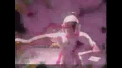 Ashley Tisdale & Joe Jonas - Kiss the Girl