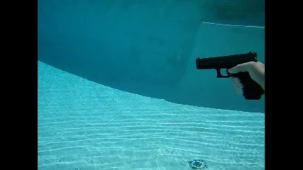 Стрелба под водата с Глок22