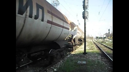 46028