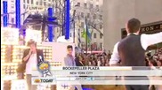 One Direction - Today Show - Интервю и изпълняват One Thing на Rockefeller Plaza в Nyc част 2/3