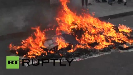 Mexico: Fiery clashes break out on 8 month anniversary of 43 missing students