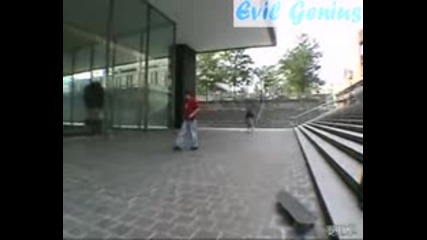 По Стълбите Не Се Скача (смях)