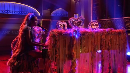 Miley Cyrus - Twinkle Song (live from Snl)