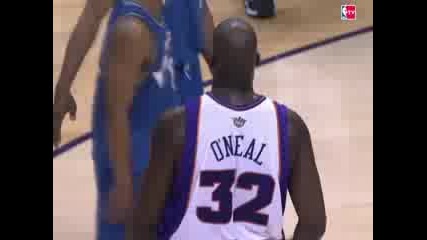 Shaquille Oneal Goes Bowling