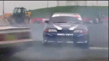 182 Fifth Gear - 22 Cars Doing Donuts World Record