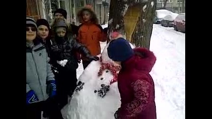 Деца От Любен Каравелов Правят Снежен Човек 2 