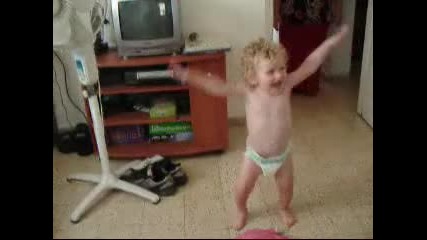 Бебе танци яко