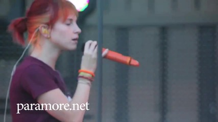 Paramore Airplanes Rehearsal (hq) 