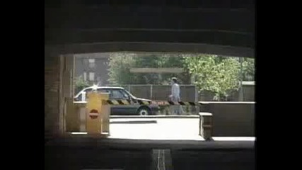 Mr Bean - In The Garage