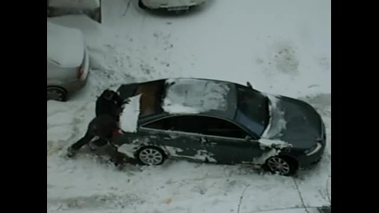 Audi 4x4 Quattro v palna sila 