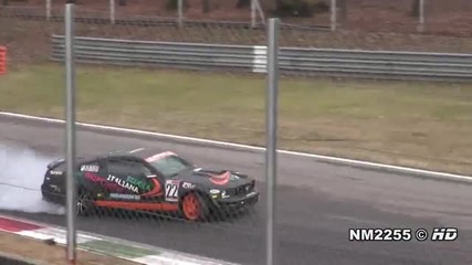 Modified Ford Mustang V8 Awesome Drifting!