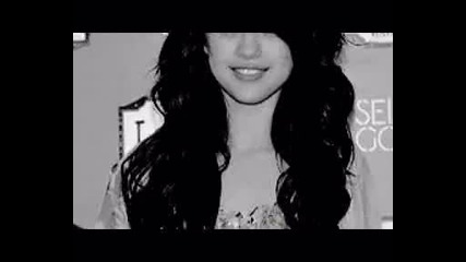 Selena Gomex is starry eyed