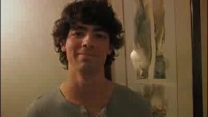 Joe Jonas iwin Fun Run 