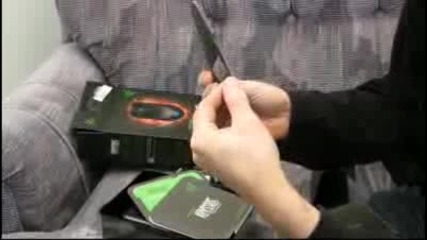 Razer Abyssus Optical Gaming Mouse Unboxing & First Look Linus Tech Tips 