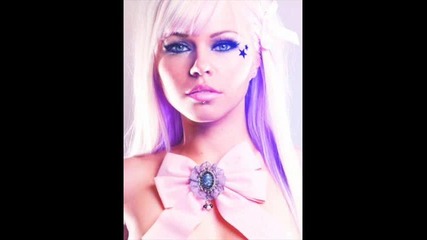 Kerli (кърли) - Walking On Air ..