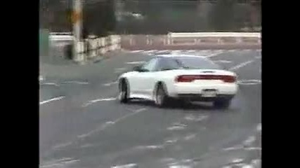 Illegal Street Drifting in Japan 