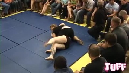 Tuff Live Female Submission Grappling Kristyn vs Lizzy 