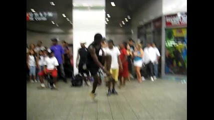 New York Subway Break Dance (better quality)
