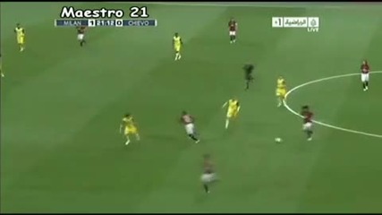 Amazing Skill of Ronaldinho Gaucho - Backheel Panna vs. Chievo 16 10 10 