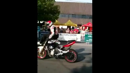 Stunt moto