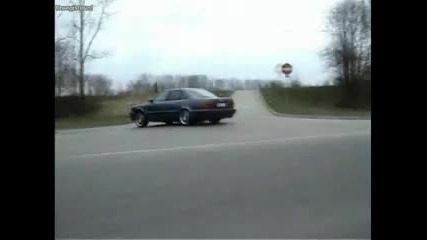 Audi V8 
