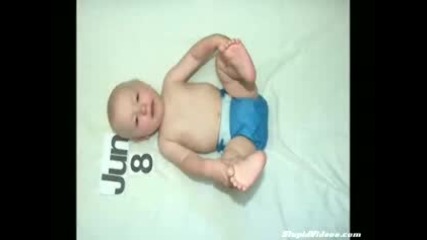 Снимат Бебе Всеки Ден От Раждането До Първия Му Рожден Ден