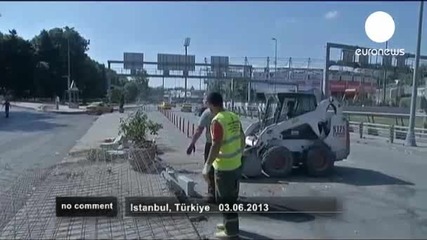 Turkey- clashes continue in Istanbul