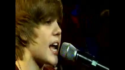 Justin Bieber - Favorite Girl [live]